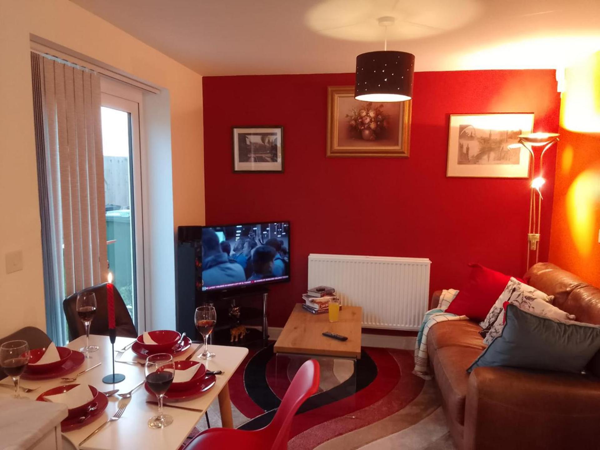Ideal Home & Cottage Inviting 4 Bedroom Apartments Walsall Exteriör bild