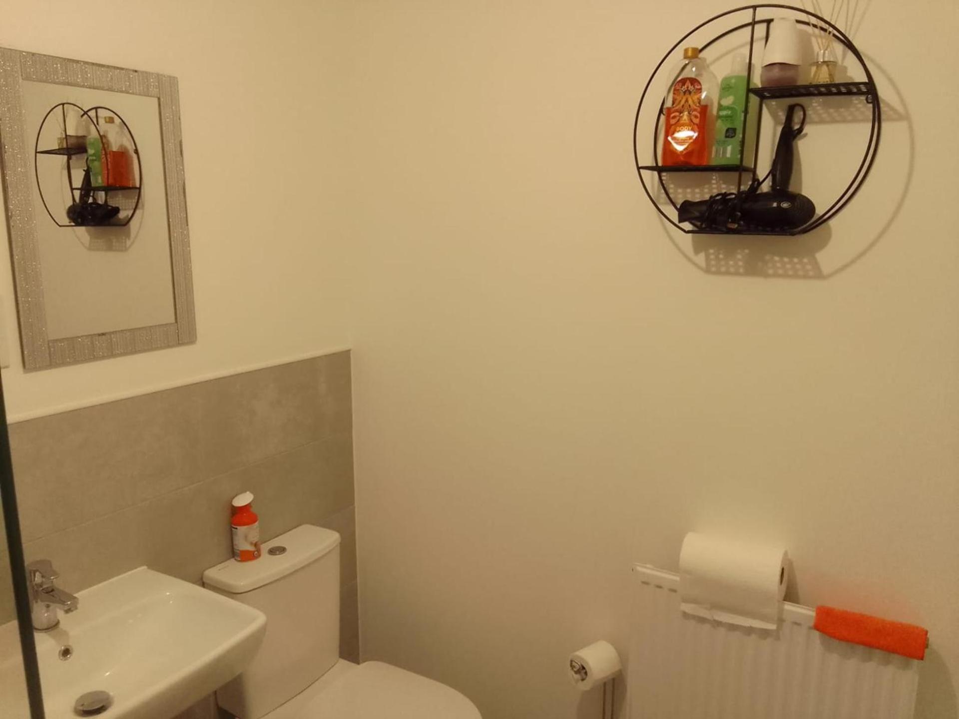 Ideal Home & Cottage Inviting 4 Bedroom Apartments Walsall Exteriör bild