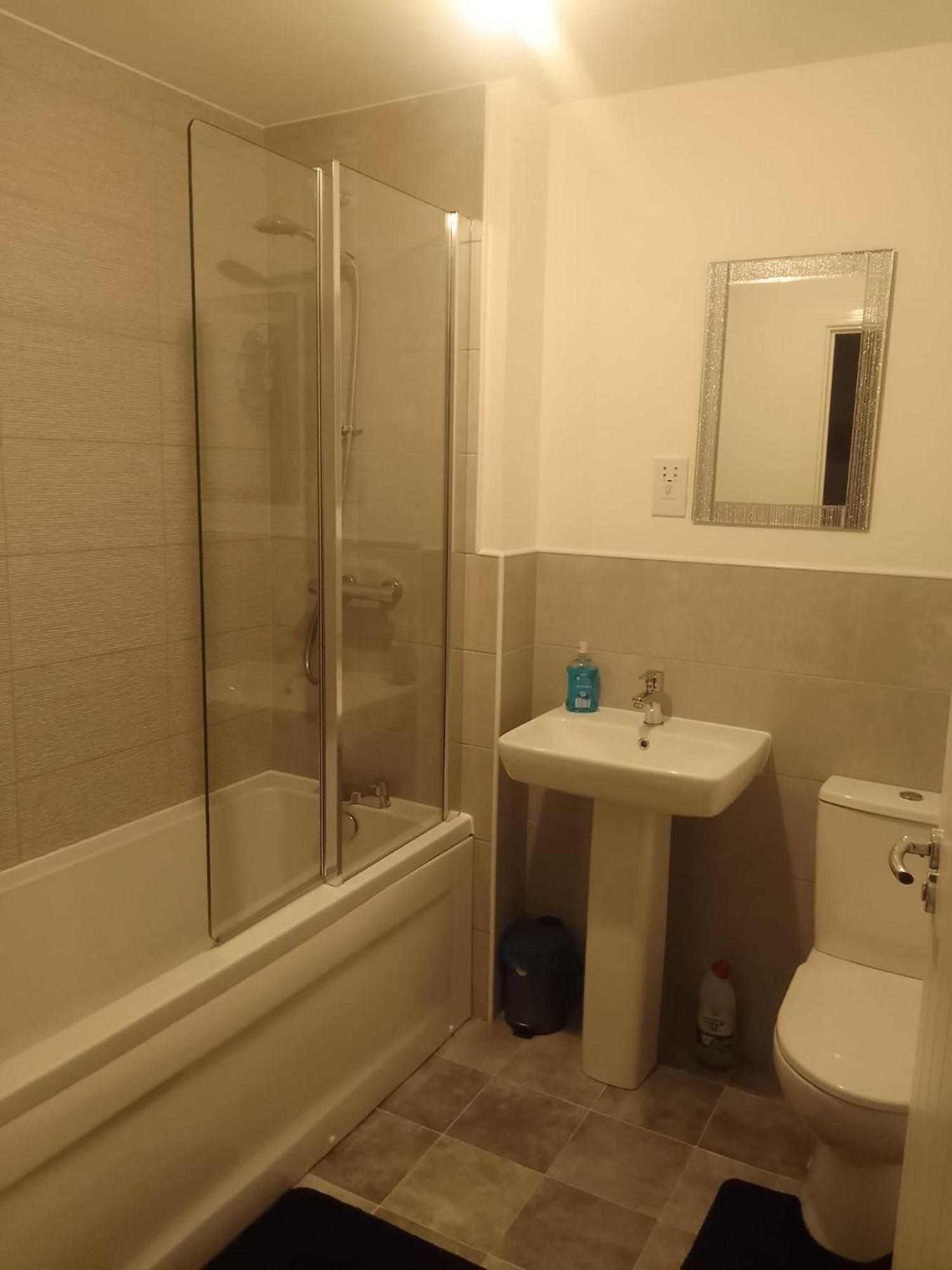 Ideal Home & Cottage Inviting 4 Bedroom Apartments Walsall Exteriör bild
