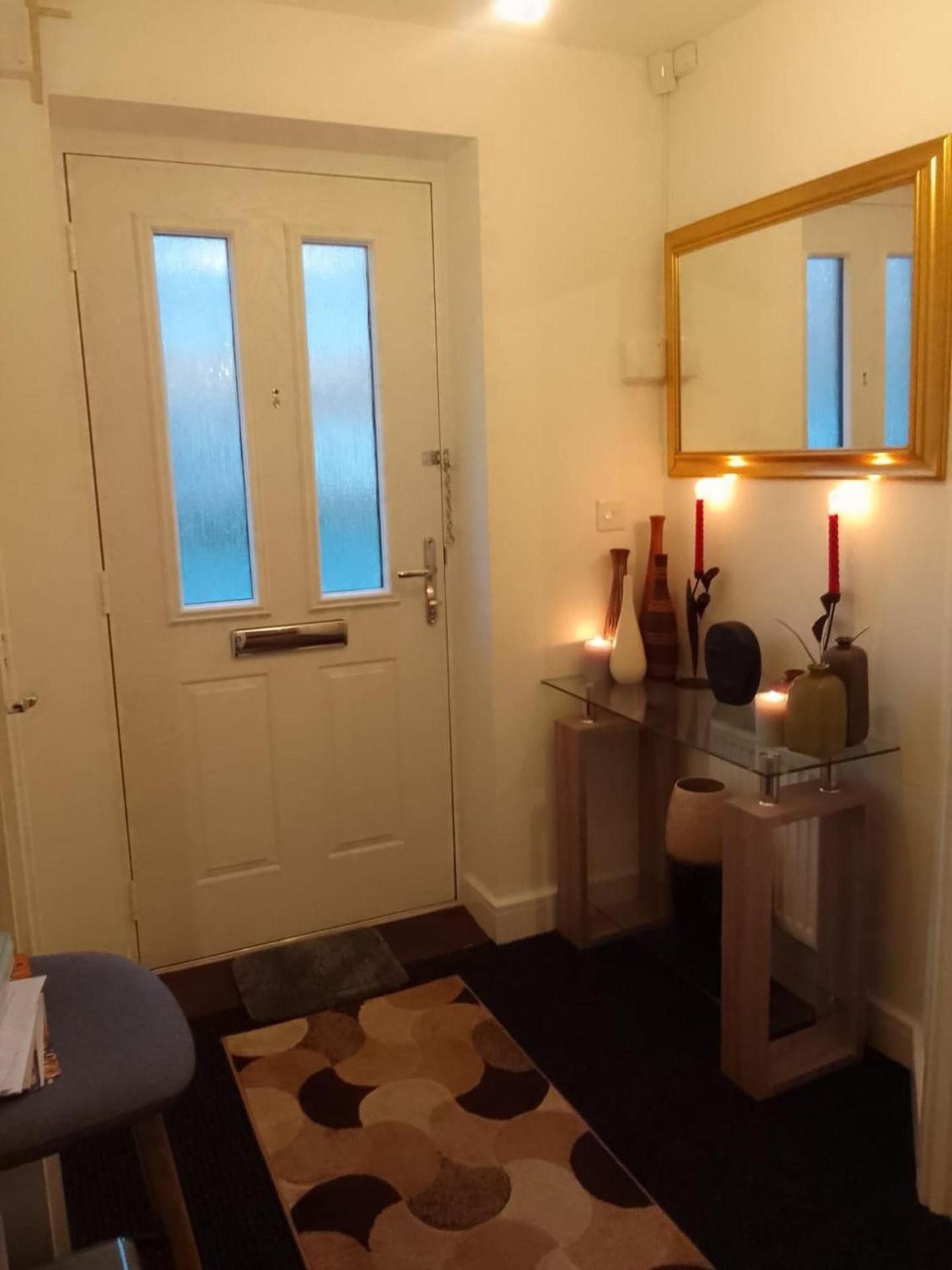 Ideal Home & Cottage Inviting 4 Bedroom Apartments Walsall Exteriör bild