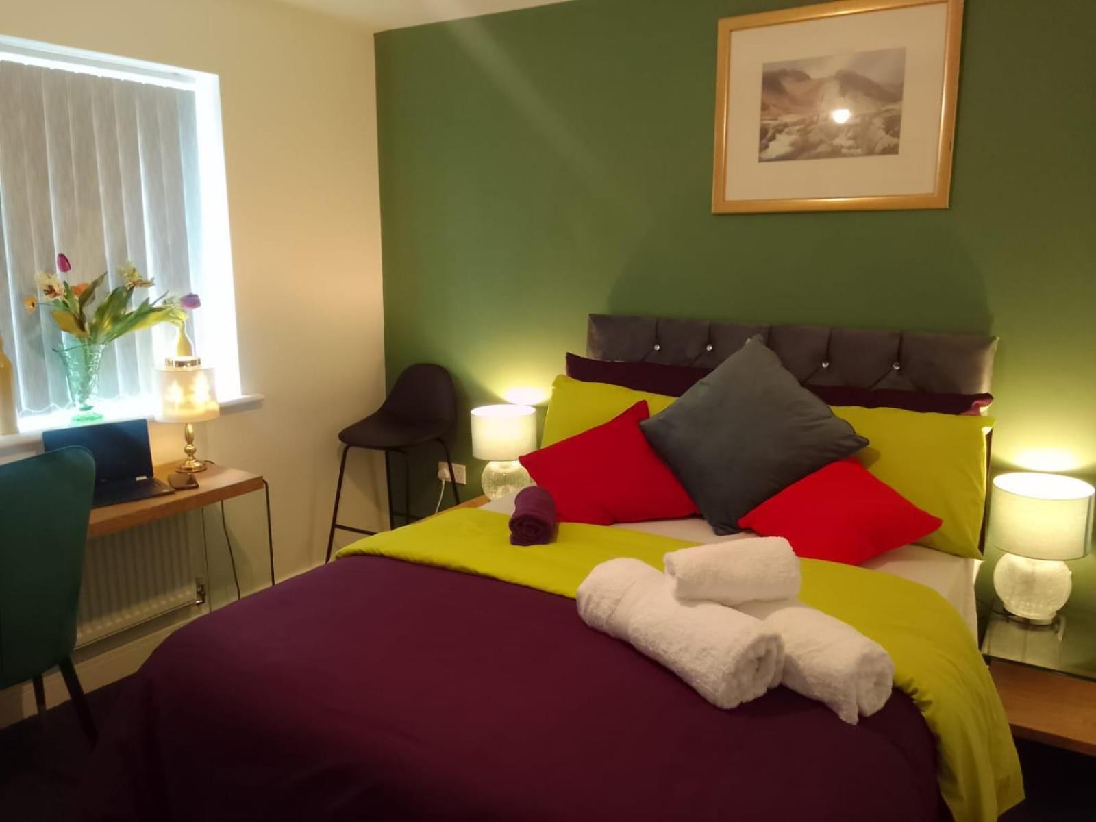 Ideal Home & Cottage Inviting 4 Bedroom Apartments Walsall Exteriör bild